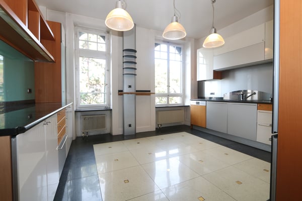 Appartement de 8 pièces dans le quartier des Tranchées 6