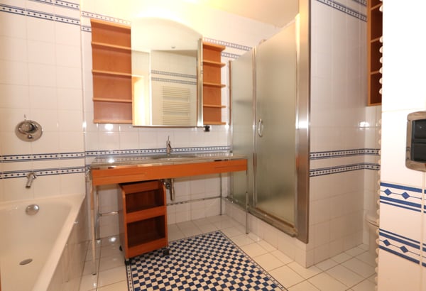 Appartement de 8 pièces dans le quartier des Tranchées 9