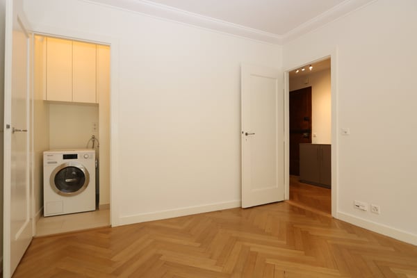 Appartement de 2,5 pièces avec balcon à Champel-Florissant 3
