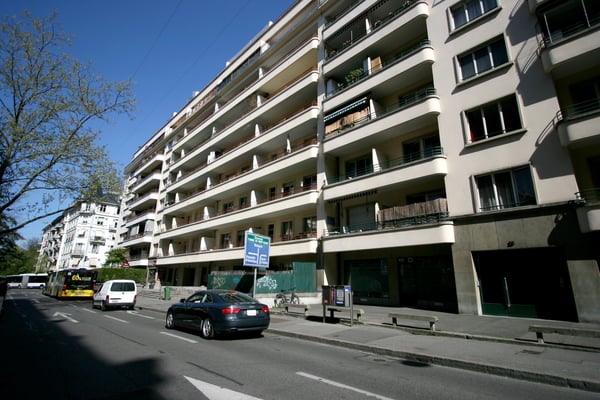 Appartement de 2,5 pièces avec balcon à Champel-Florissant 1