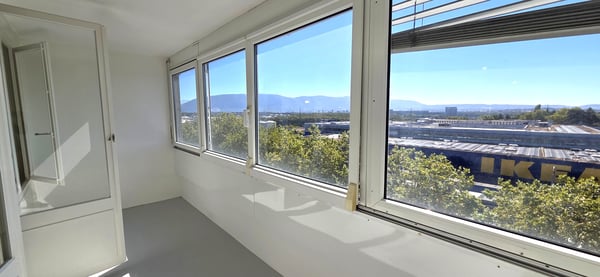 Appartement traversant de 3 pièces avec Loggia 6