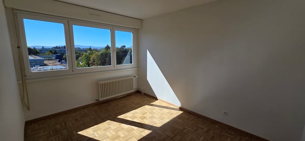 Appartement traversant de 3 pièces avec Loggia 8