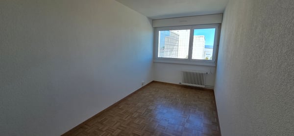 Appartement traversant de 3 pièces avec Loggia 10