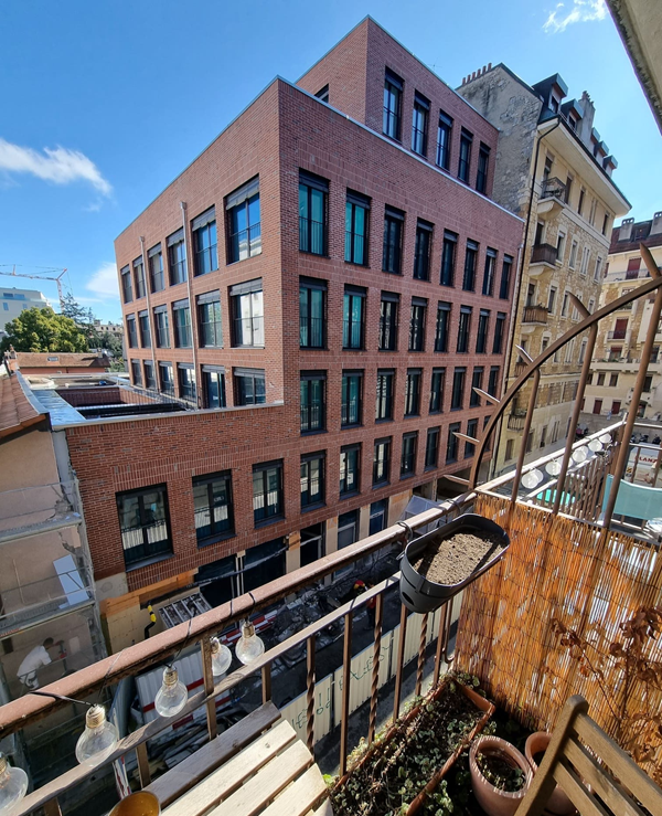 Appartement de 1 pièces avec balcon à la Servette 2