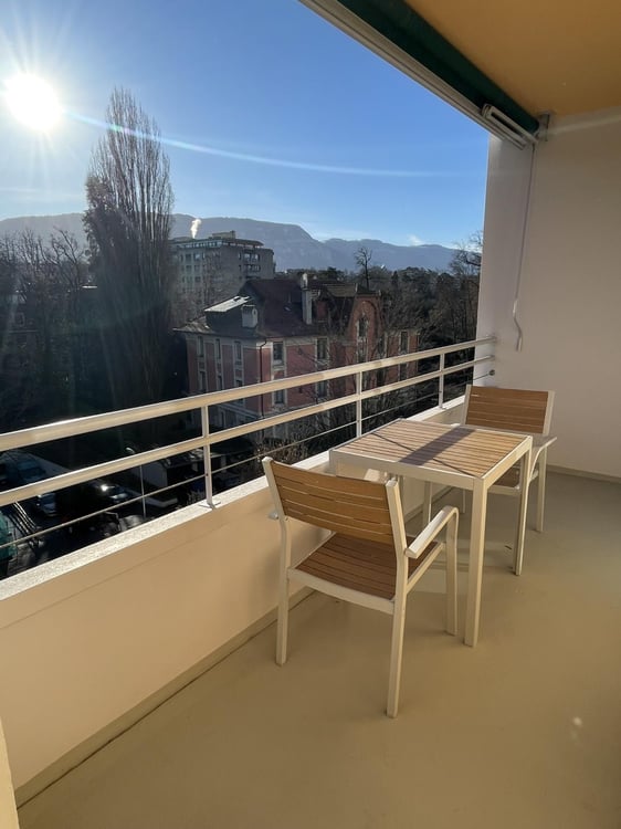 BEL APPARTEMENT MEUBLE 4.5 PIECES CHAMPEL AU CALME 1
