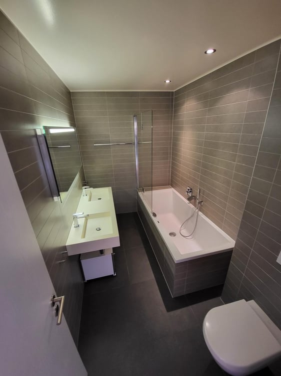 SPLENDIDE APPARTEMENT EN REZ DE JARDIN AVEC VUE LAC ET MONTAGNES A LUTRY 13