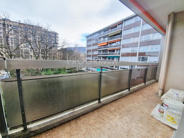 Exclusivité Champel - Appartement neuf et loué de près de 82m2 PPE - Box 8