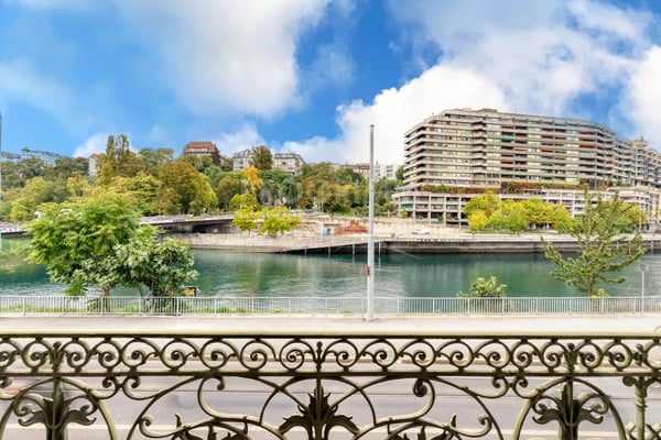 Quai du Rhône. Bureaux haut standing avec fibre, parkings et balcons. Parkings disponibles. 5