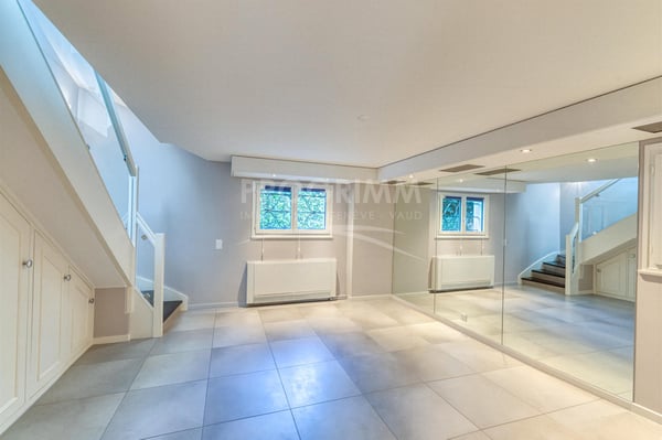 Villa meublée - 3 chambres - Grandes pièces sous-sol - Tout compris jardin et piscine 12