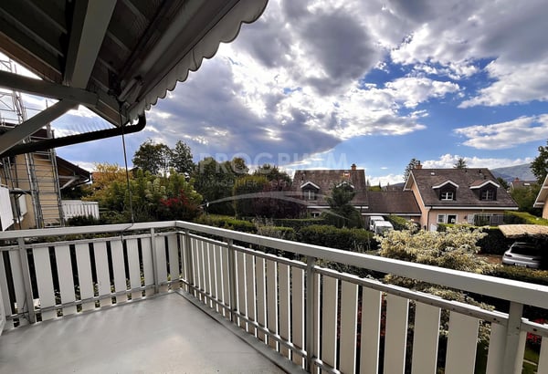 Nouveau - A rénover - Appartement de 5 pièces/145m2 avec grand balcon 8m2 - Cave + parking en sous-sol 4