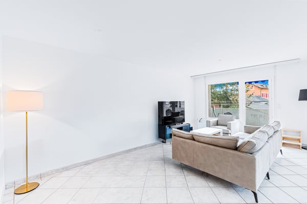 Grand appartement avec vue sur le lac et à deux pas des commodités ! 3