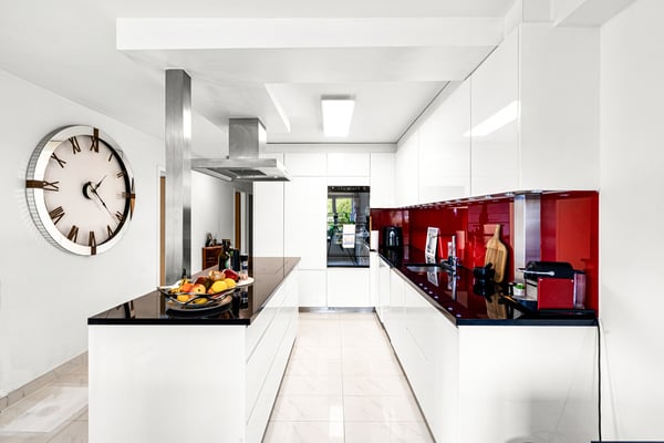 Appartement moderne et lumineux avec balcon et vue dégagée à Forel ! 4