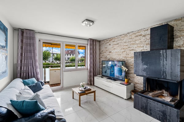 Appartement moderne et lumineux avec balcon et vue dégagée à Forel ! 2