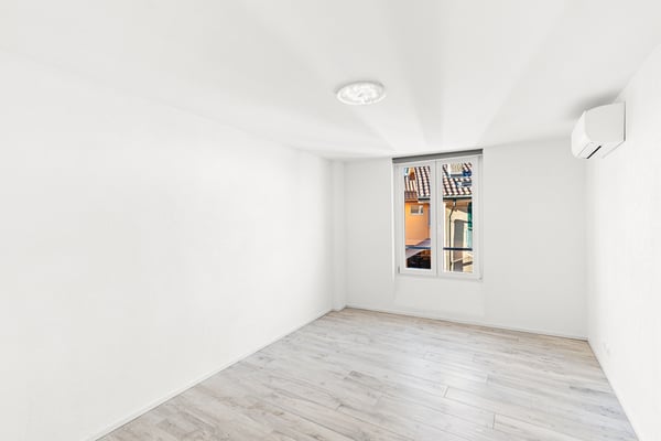 Le charme du bourg et le confort du moderne au centre du village 8