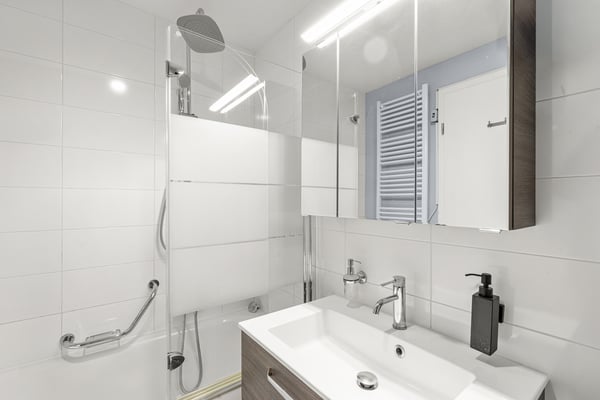 Le charme du bourg et le confort du moderne au centre du village 11