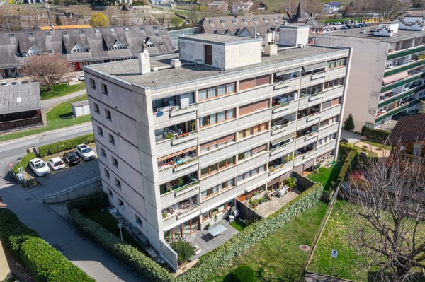 Appartement lumineux avec jardin privatif au centre de Aigle 11