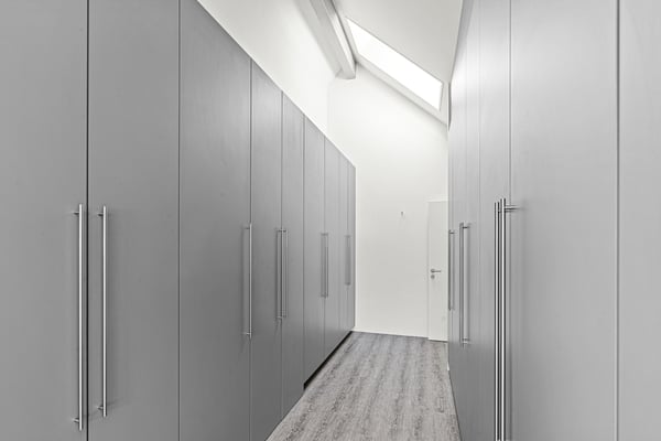 Appartement de prestige rénové avec vue spectaculaire sur le lac ! 7