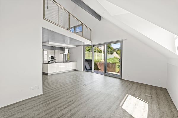 Appartement de prestige rénové avec vue spectaculaire sur le lac ! 6