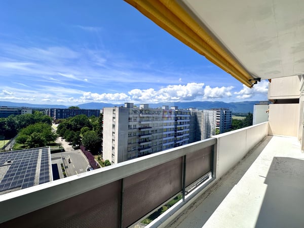 Appartement PPE avec vue et parc 1