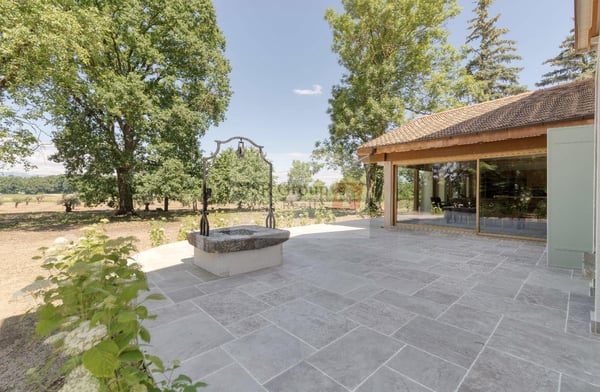 Belle maison de maître à louer ? 10 pièces au coeur de Presinge 11