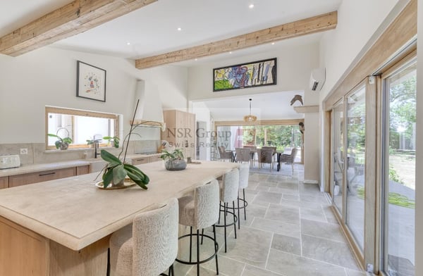 Belle maison de maître à louer ? 10 pièces au coeur de Presinge 7