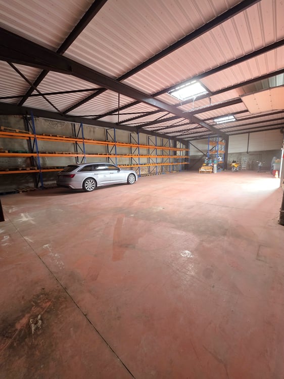 Hangar de stockage 2