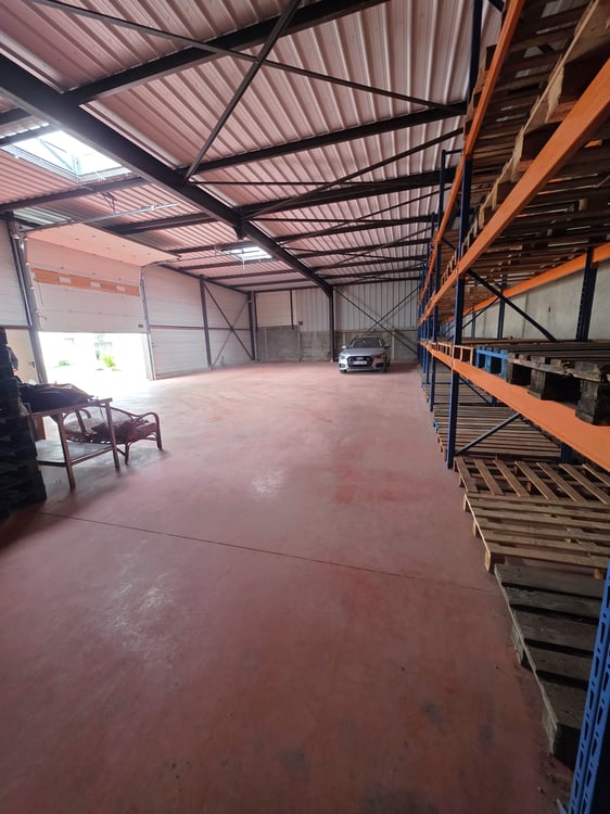 Hangar de stockage 3
