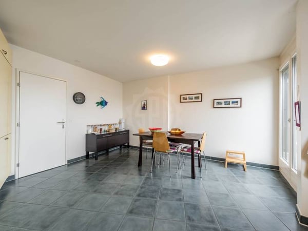 Charmant appartement - NYON 6