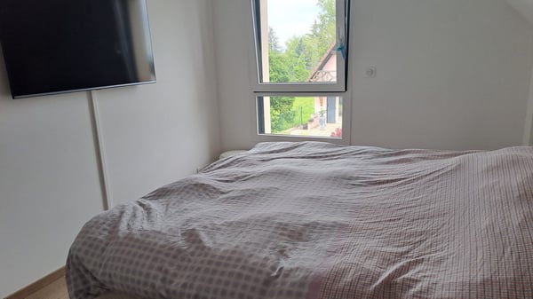 Maison moderne de 5 pièces avec piscine à Village Neuf 8