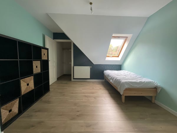 Außergewöhnliche 1-Zimmer-Wohnung – Oberste Etage mit Panoramablick und absoluter 5