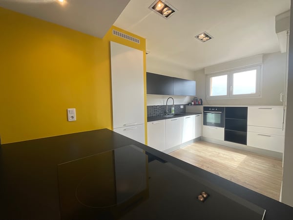 Außergewöhnliche 1-Zimmer-Wohnung – Oberste Etage mit Panoramablick und absoluter 4