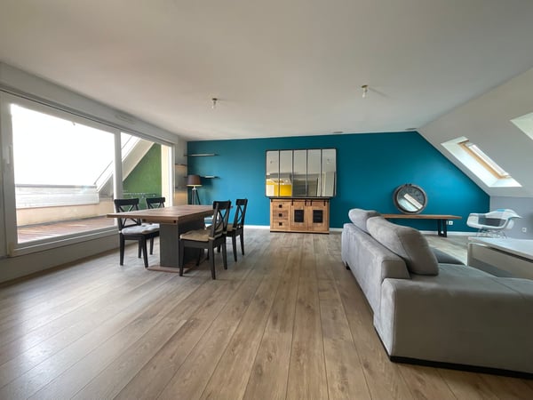 Außergewöhnliche 1-Zimmer-Wohnung – Oberste Etage mit Panoramablick und absoluter 1