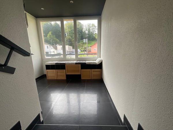 Außergewöhnliche 1-Zimmer-Wohnung – Oberste Etage mit Panoramablick und absoluter 9