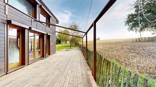 HOLZCHALET 2012 1 MINUTEN VON ALLSCHWIL 2