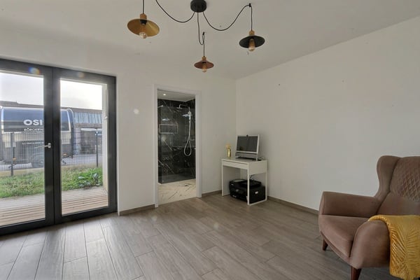 Nachhaltiges modernes Wohnhaus – Stil, Komfort und Mobilität vor den Toren Basels 7