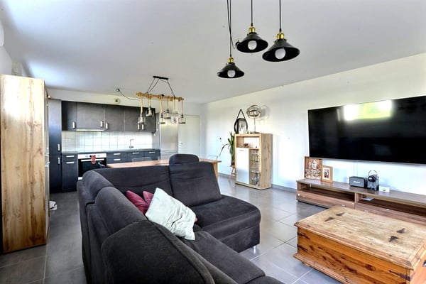 Wunderschöne 3-Zimmer-Wohnung mit 74 m², Garage und Gartenanteil 2