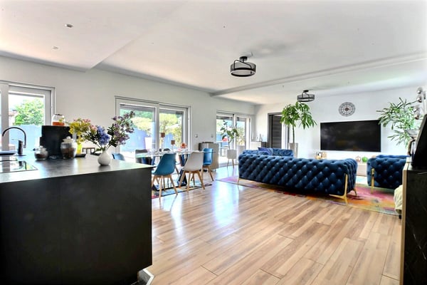 Modernes 8-Zimmer-Haus in Kembs – Sofort verfügbar 4