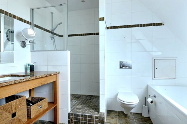 EXKLUSIVES EINFAMILIENHAUS AM WALDRAND – RUHE, NATUR & NÄHE ZU BASEL 27
