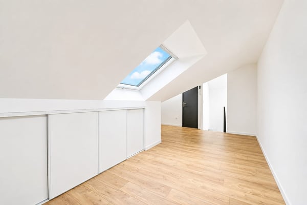 Buschwiller – Bright duplex apartment with terrace, no overlook, green setting 20