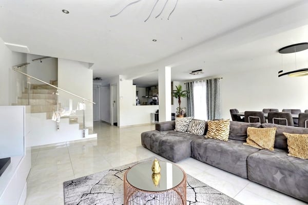 Exceptional Contemporary Home – 165 m² – Saint-Louis Neuweg, near Basel 2
