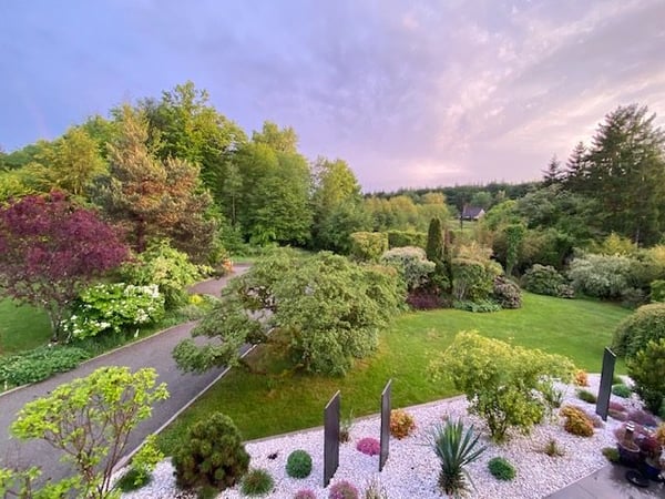 Contemporary 160 m² chalet on 1.56 hectares of land with equestrian facilities 46