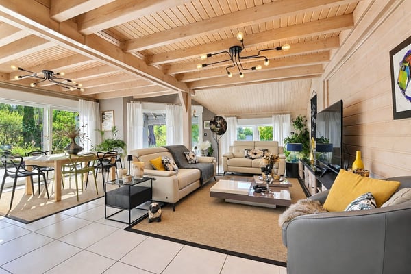 Contemporary 160 m² chalet on 1.56 hectares of land with equestrian facilities 4