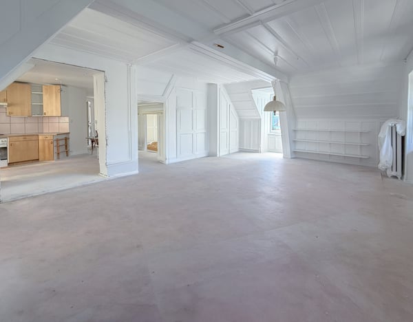 Spacieux appartement PPE de 5.5 pièces à rénover Au coeur de Ste-Croix 4