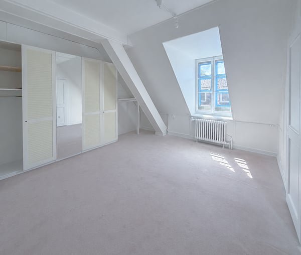 Spacieux appartement PPE de 5.5 pièces à rénover Au coeur de Ste-Croix 7
