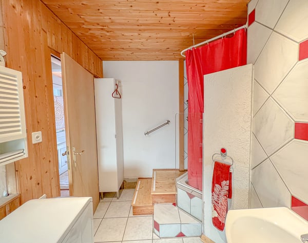 Spacieux appartement PPE de 5.5 pièces à rénover Au coeur de Ste-Croix 10