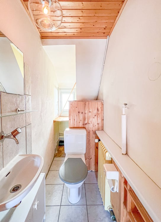 Spacieux appartement PPE de 5.5 pièces à rénover Au coeur de Ste-Croix 11