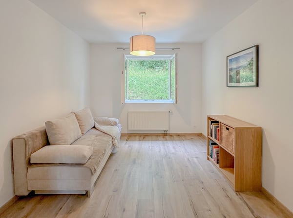 Spacieux appartement PPE de 6.5 pièces avec balcon Vue sur les Alpes 10