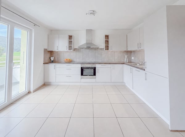 Spacieux appartement PPE de 6.5 pièces avec balcon Vue sur les Alpes 4