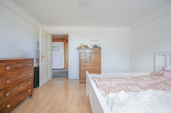 Spacieux appartement PPE de 4.5 pces de 110 m2 avec balcon 12