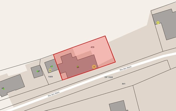 Maison d'un logement avec garage Grand volumes et potentiel d'agrand. 3